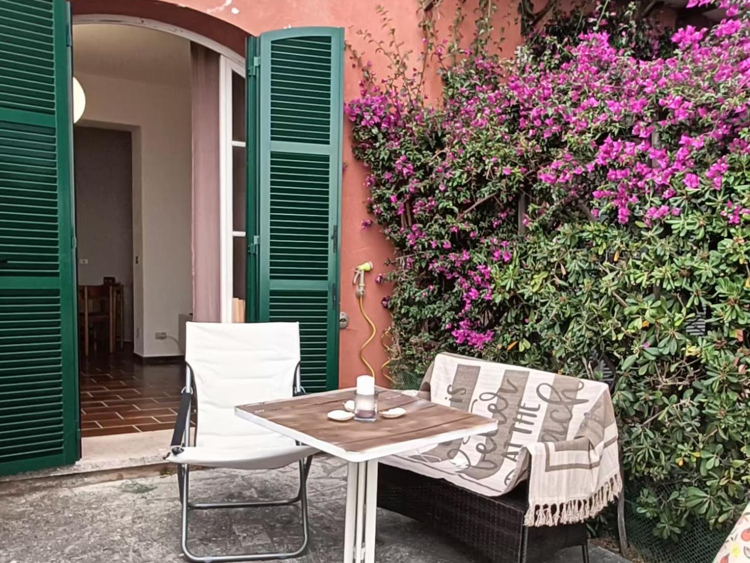 La Cita Ca - Vista Mare Apartment Finale Ligure Exterior photo